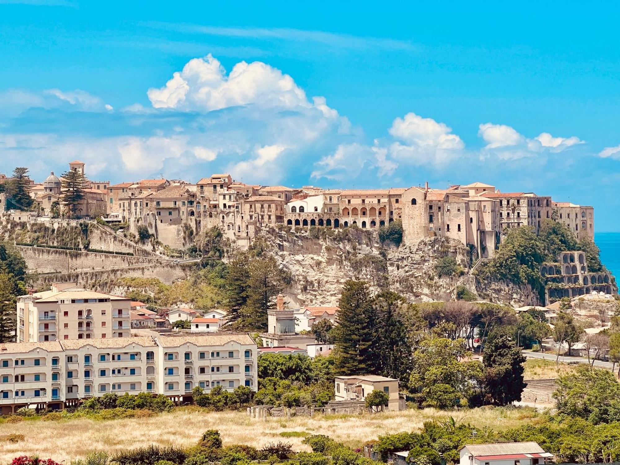 Residence New Paradise Tropea Esterno foto