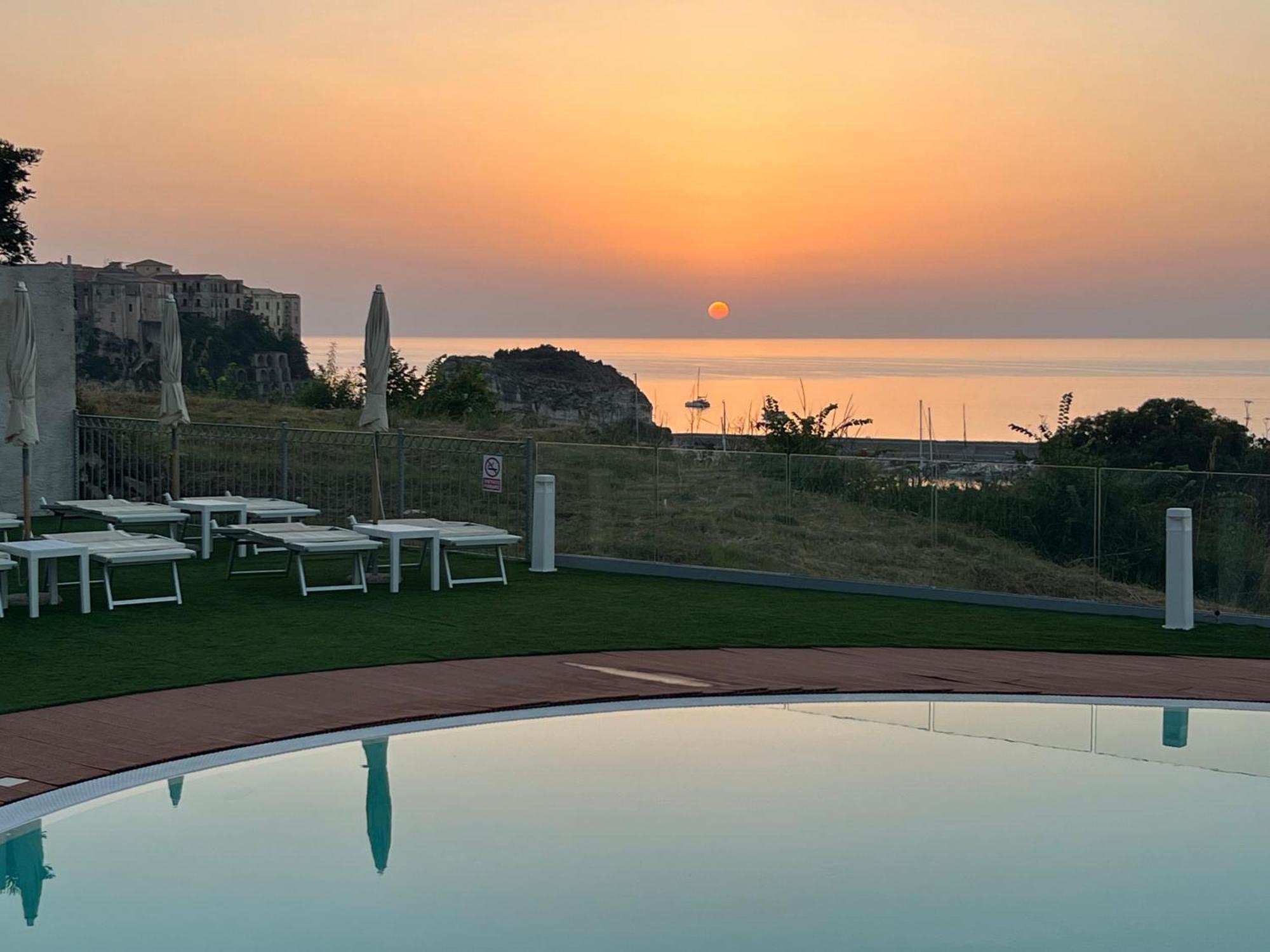 Residence New Paradise Tropea Esterno foto