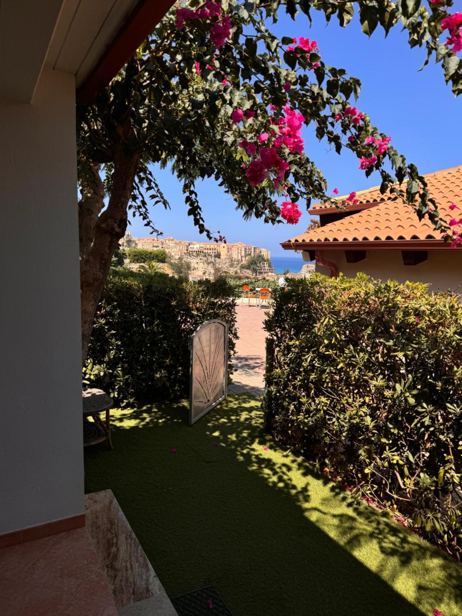 Residence New Paradise Tropea Esterno foto