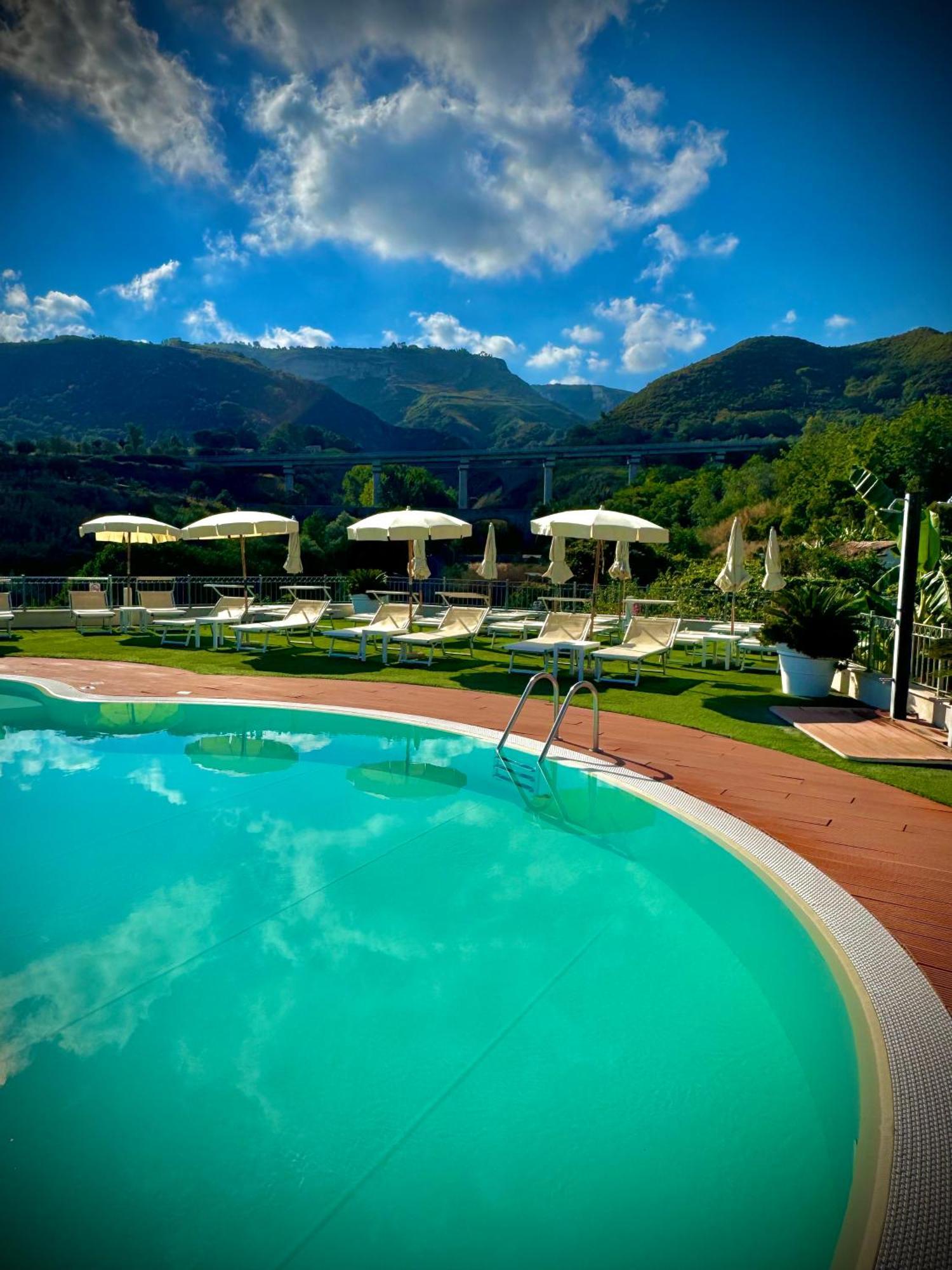Residence New Paradise Tropea Esterno foto