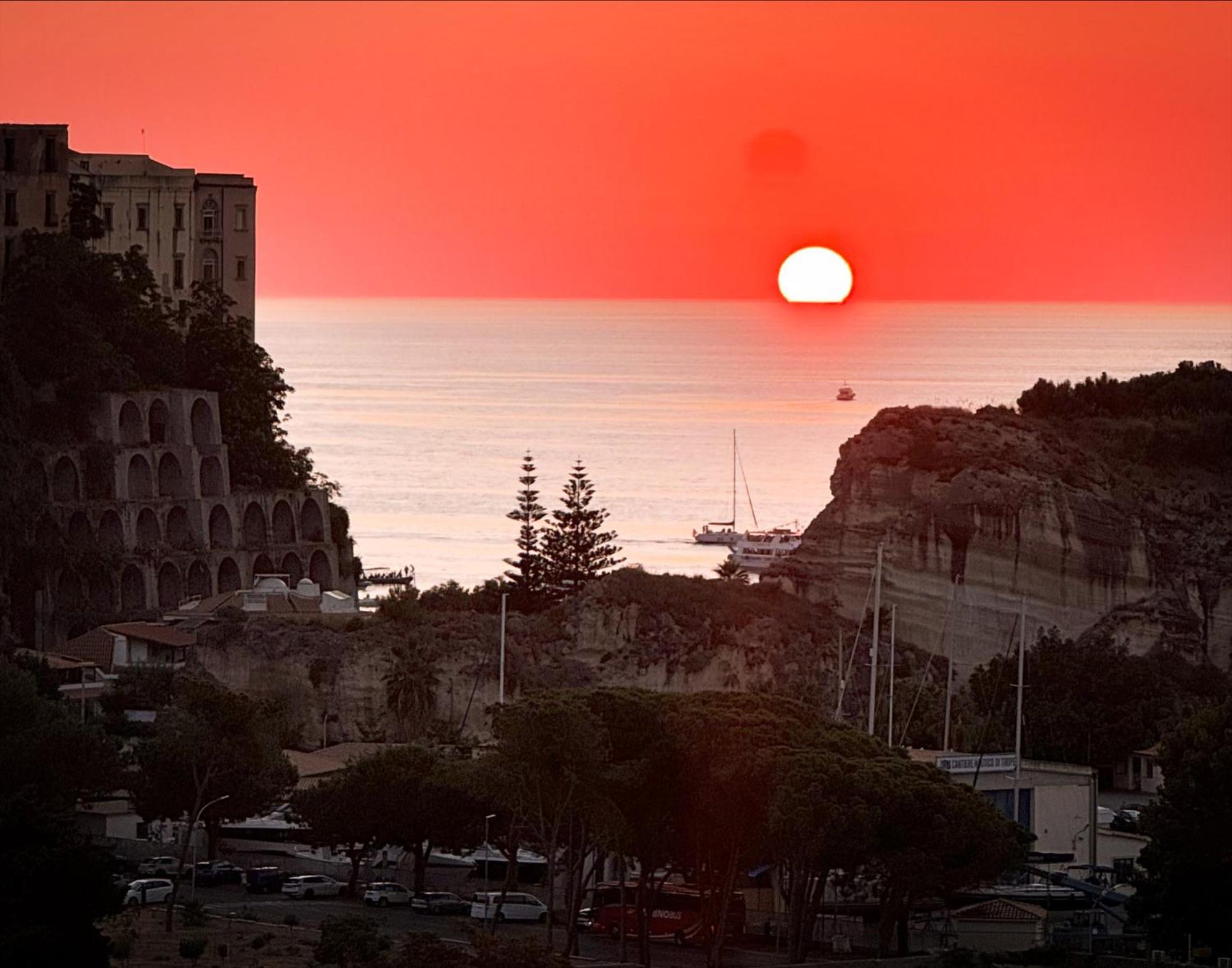 Residence New Paradise Tropea Esterno foto